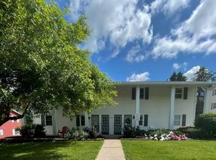704 Torrey Ln #B, Boalsburg, PA 16827