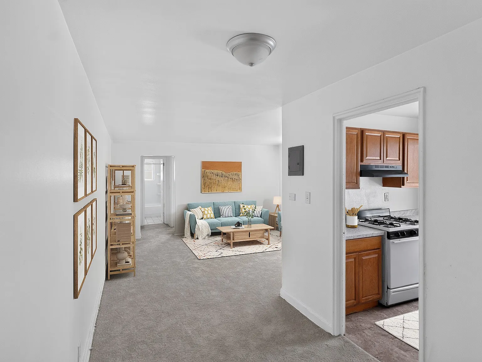 Patchogue Village at Maple, an Eagle Rock Community — Photo 3