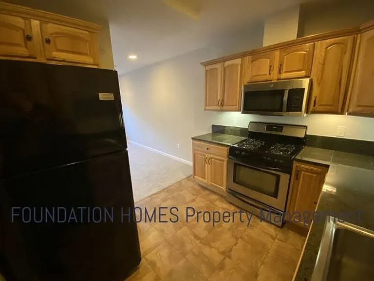 1531 Sir Francis Drake Blvd — Photo 6