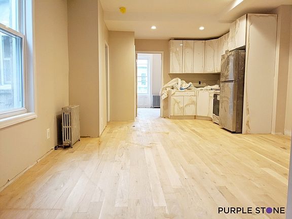 4th image of 431 Menahan St #2B