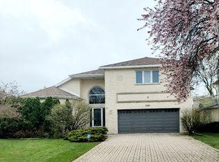 1305 Hallberg Ln, Park Ridge, IL 60068