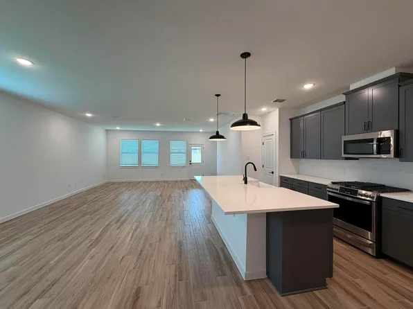 8407 Tranquil Bay Ct, Baytown, TX 77523