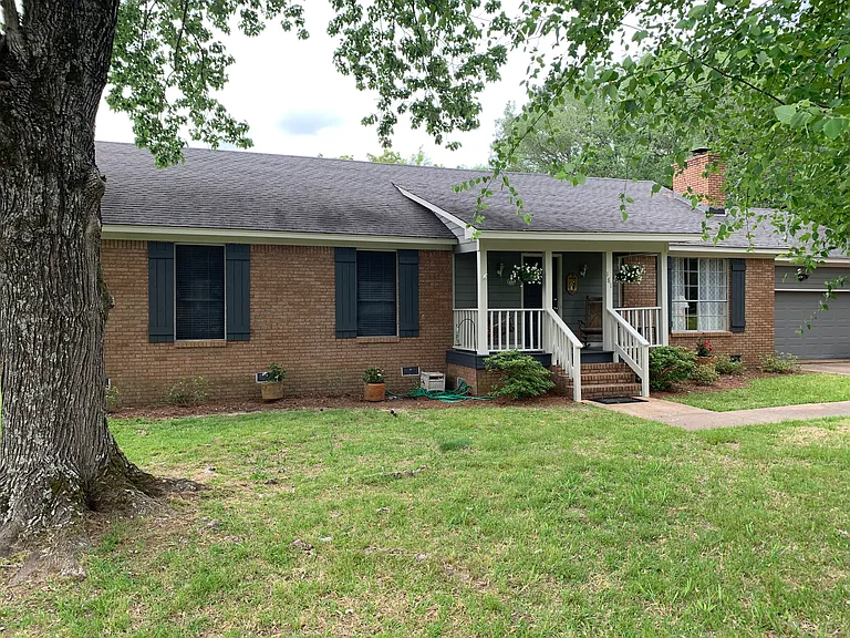 181 Stonegate Dr — Photo 9