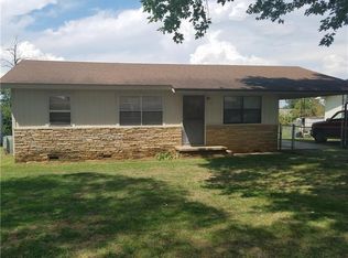 107 Northview Ave, Huntsville, AR 72740