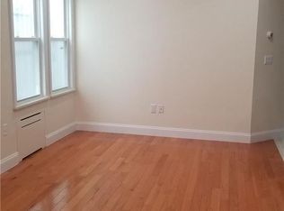 189-33 43rd Rd #2F, Flushing, NY 11358