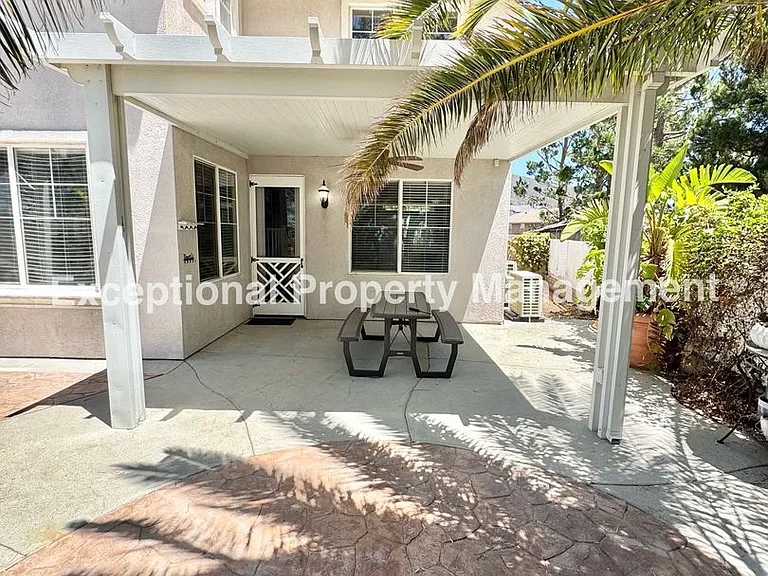 14855 Hedgerow Ct — Photo 28