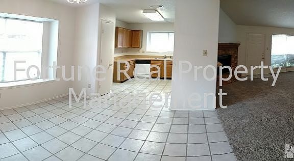 4th image of 8341 Cloverglen Ln