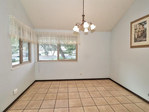 4th image of 7060 San Jacinto Ct