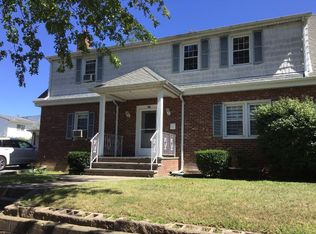 74 Searingtown Rd FLOOR 2, Albertson, NY 11507