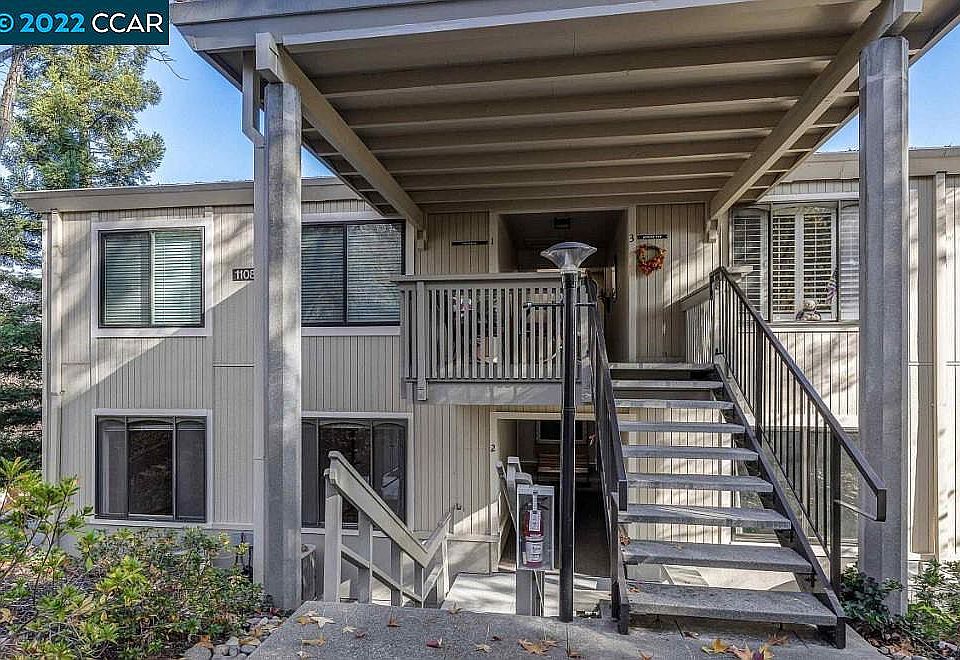 1st image of 1108 Fairlawn Ct APT 2