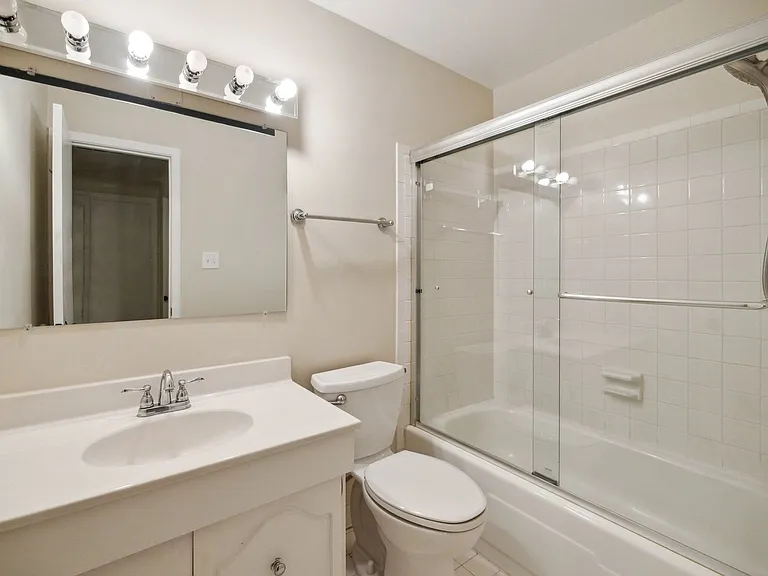 2832 Jermantown Rd — Photo 15