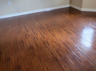 18482 Walnut St, Hesperia, CA 92345
