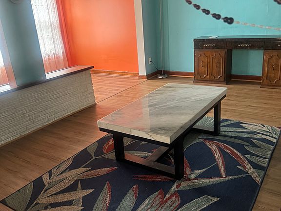 5th image of 218 Ludington St #1