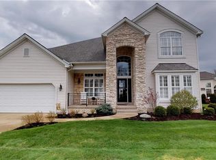 319 Gretna Green Dr, Highland Heights, OH 44143