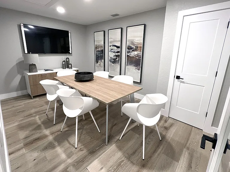 Westwood Reserve Apartments — Photo 12