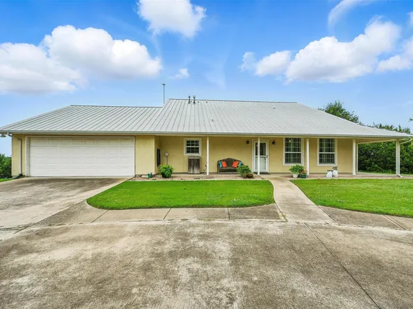 2116 Darby Dan Ct, Granbury, TX 76049