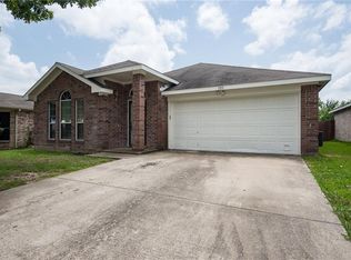 105 Kennedy Dr, Terrell, TX 75160
