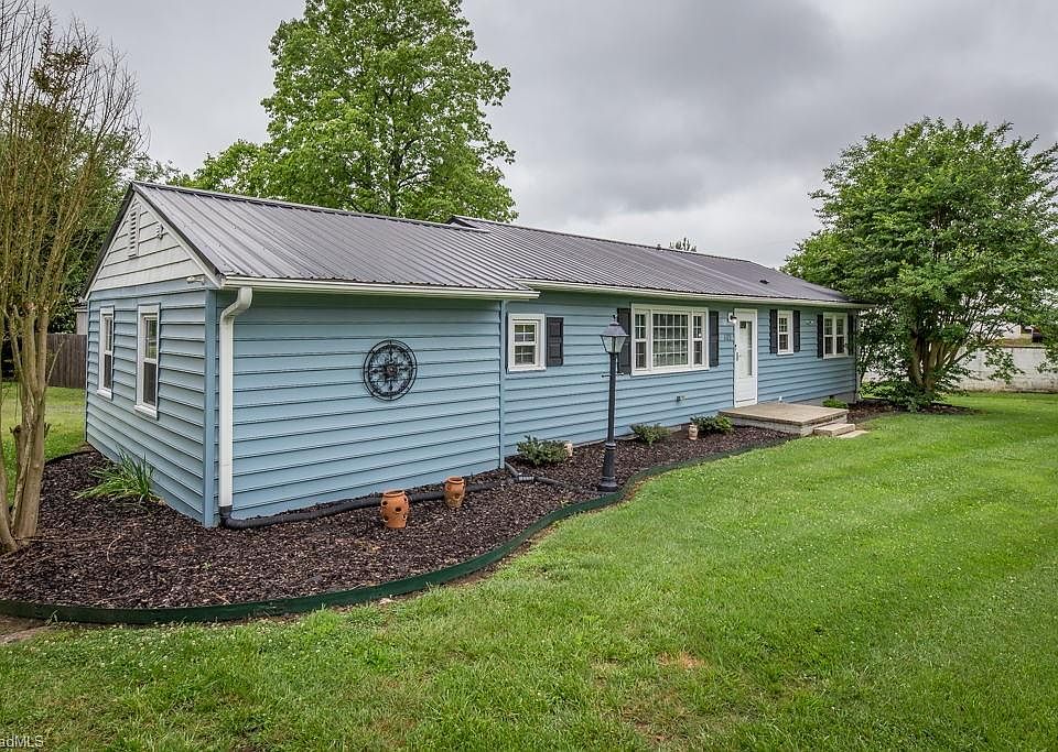 1121 E Main St, Haw River, NC 27258 Zillow