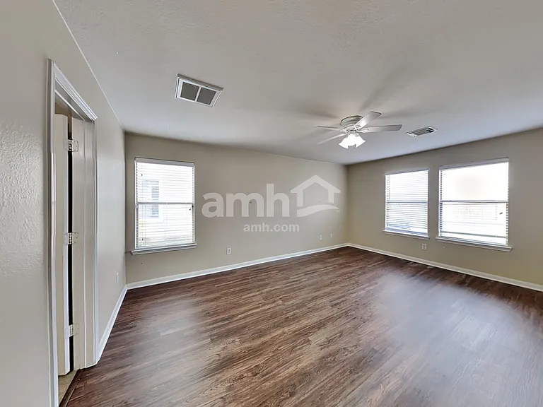 29435 Legends Glen Dr — Photo 13