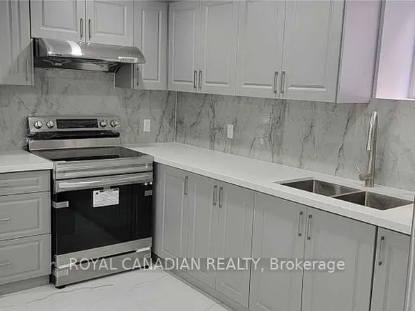 84 Masters Green Cres #Basement, Brampton, ON L7A 3K5