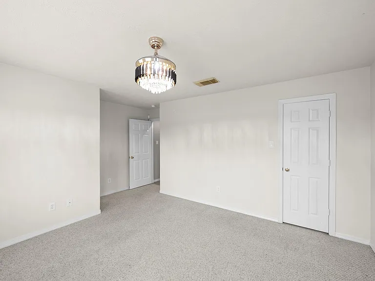 5526 Darschelle Dr — Photo 30