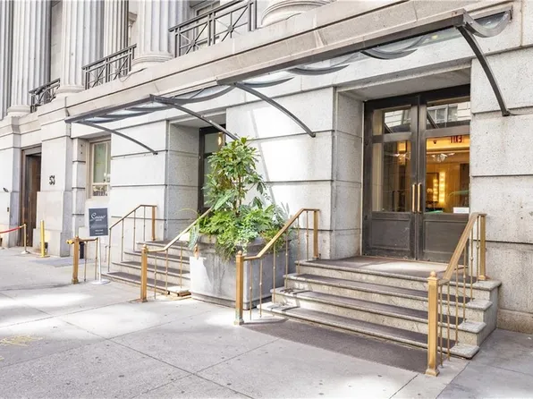 55 Wall St APT 610, New York, NY 10005