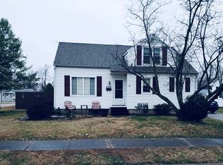 302 E Miami St, Robinson, IL 62454