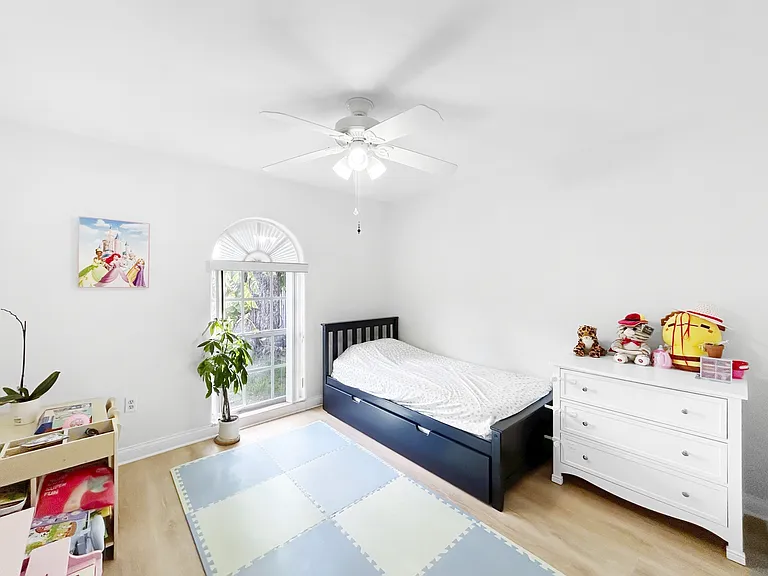 509 N Archer St — Photo 9