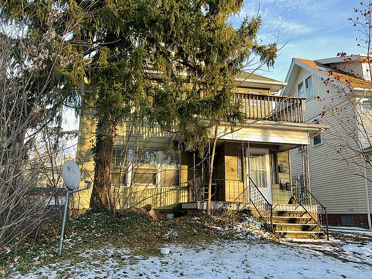 2201 Oakdale Rd — Photo 1