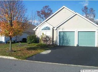 10 Ivy Hill Rd, Lakewood, NJ 08701