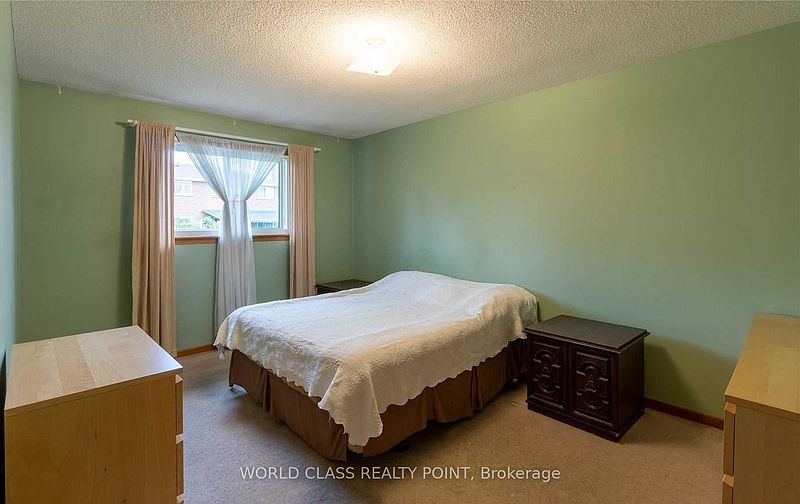 Brampton House for rent - 3 Bedrooms — photo 11