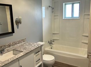 900 Windsor Harbor Rd #900, Imperial, MO 63052