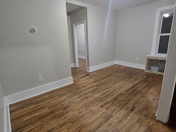 4th image of 384 Bradford St #2