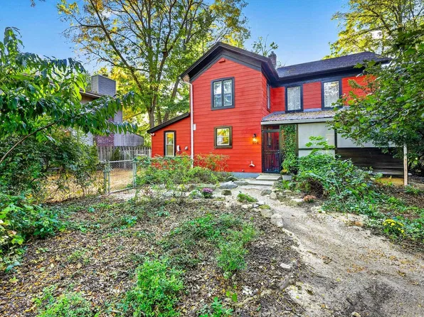 906 Hathaway Dr, Madison, WI 53711