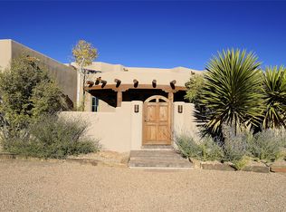 166 Sunflower Dr, Santa Fe, NM 87506