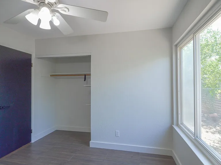 1321 Astoria Dr — Photo 49
