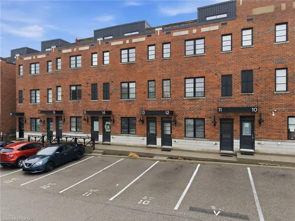 70 Plains Rd W Unit 12, Burlington, ON L7T 0B6