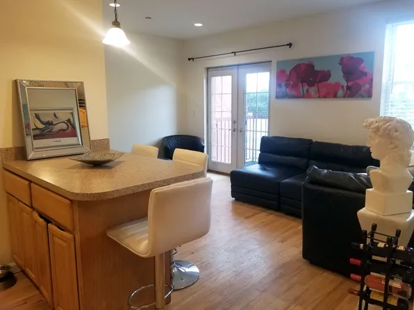 563 20th Street image 5 of 12