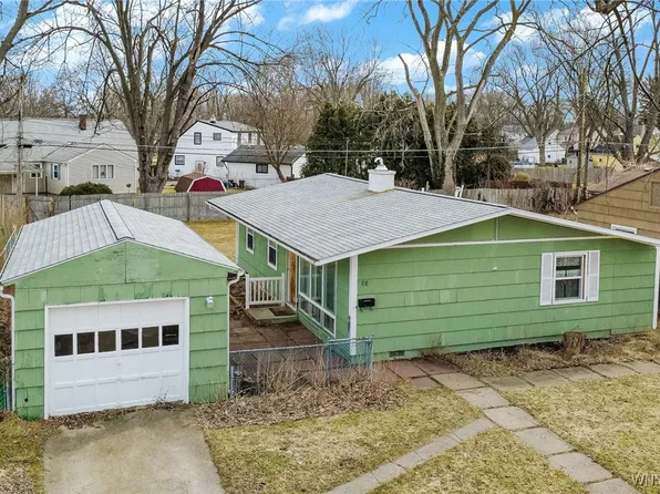 33 Jesella Dr, North Tonawanda, NY 14120