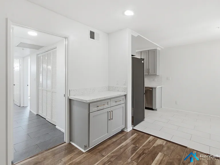 11044 Acama St #203 — Photo 10