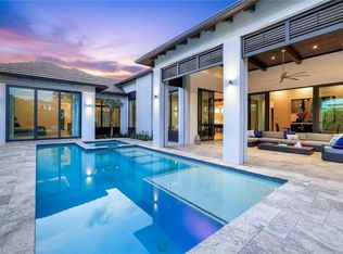 541 Whispering Pine CT, NAPLES, FL 34103