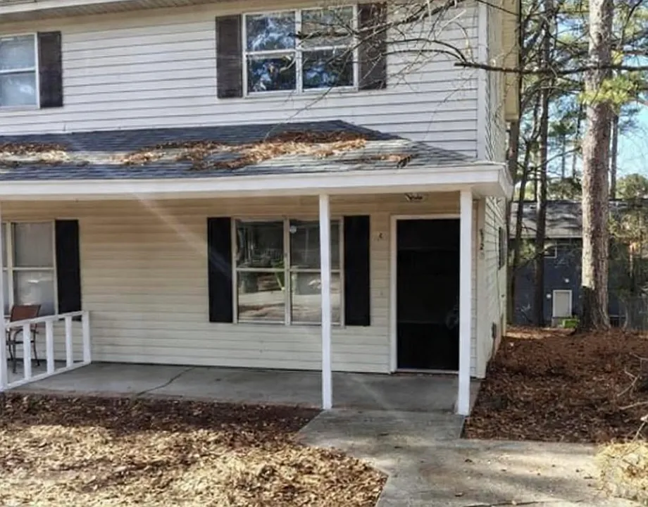 112 Leila Ln