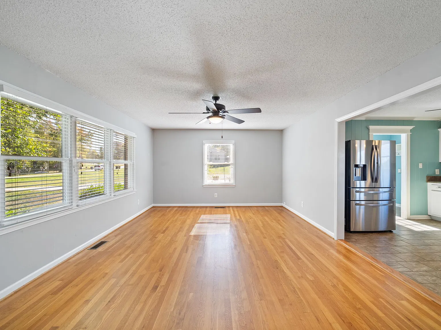 3 bed, 1465 sqft, $1,850 — Photo 4