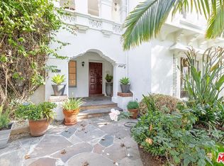 202 1/2 S Arnaz Dr Unit 1/2, Beverly Hills, CA 90211