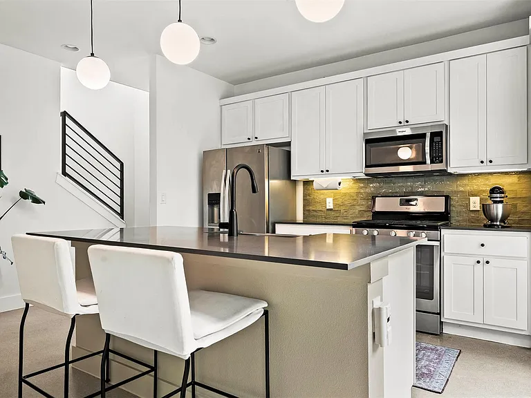 1213 Eleanor St #B — Photo 14