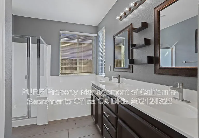 1518 Sandmark Dr — Photo 3