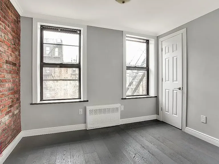 521 E 5th St #R3B — Photo 6