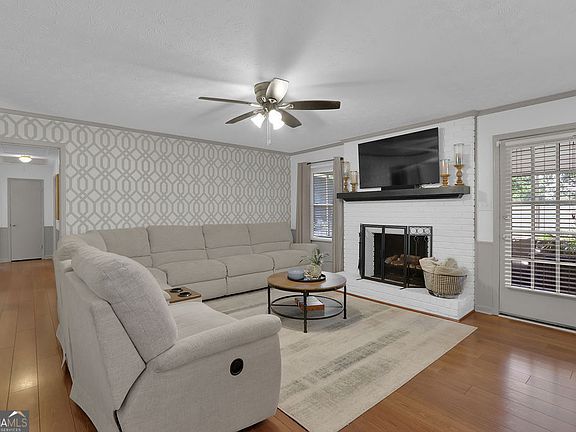 4th image of 3244 Pate Rd
