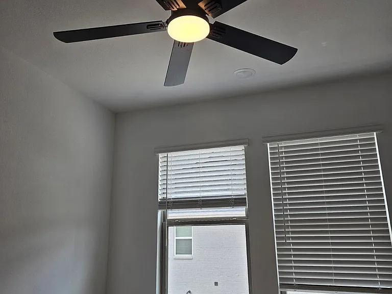 4336 Hopewell St — Photo 10