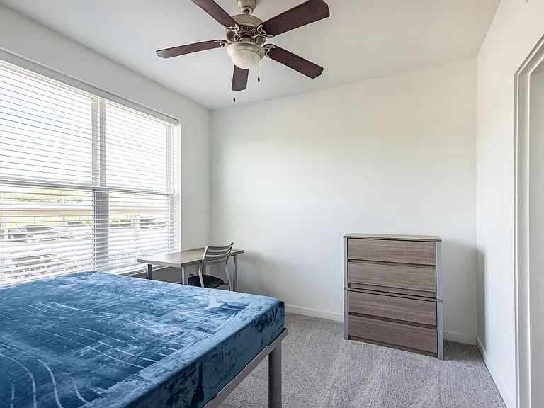 Hawks Landing Apartments — Photo 51
